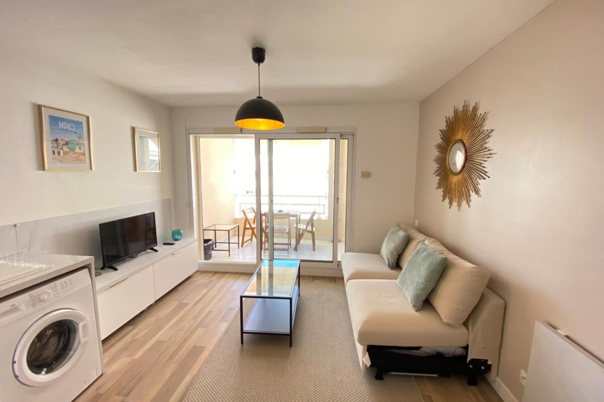 06Ai - Beautiful Renovated Studio - Sea And Pool View Vallauris Luaran gambar
