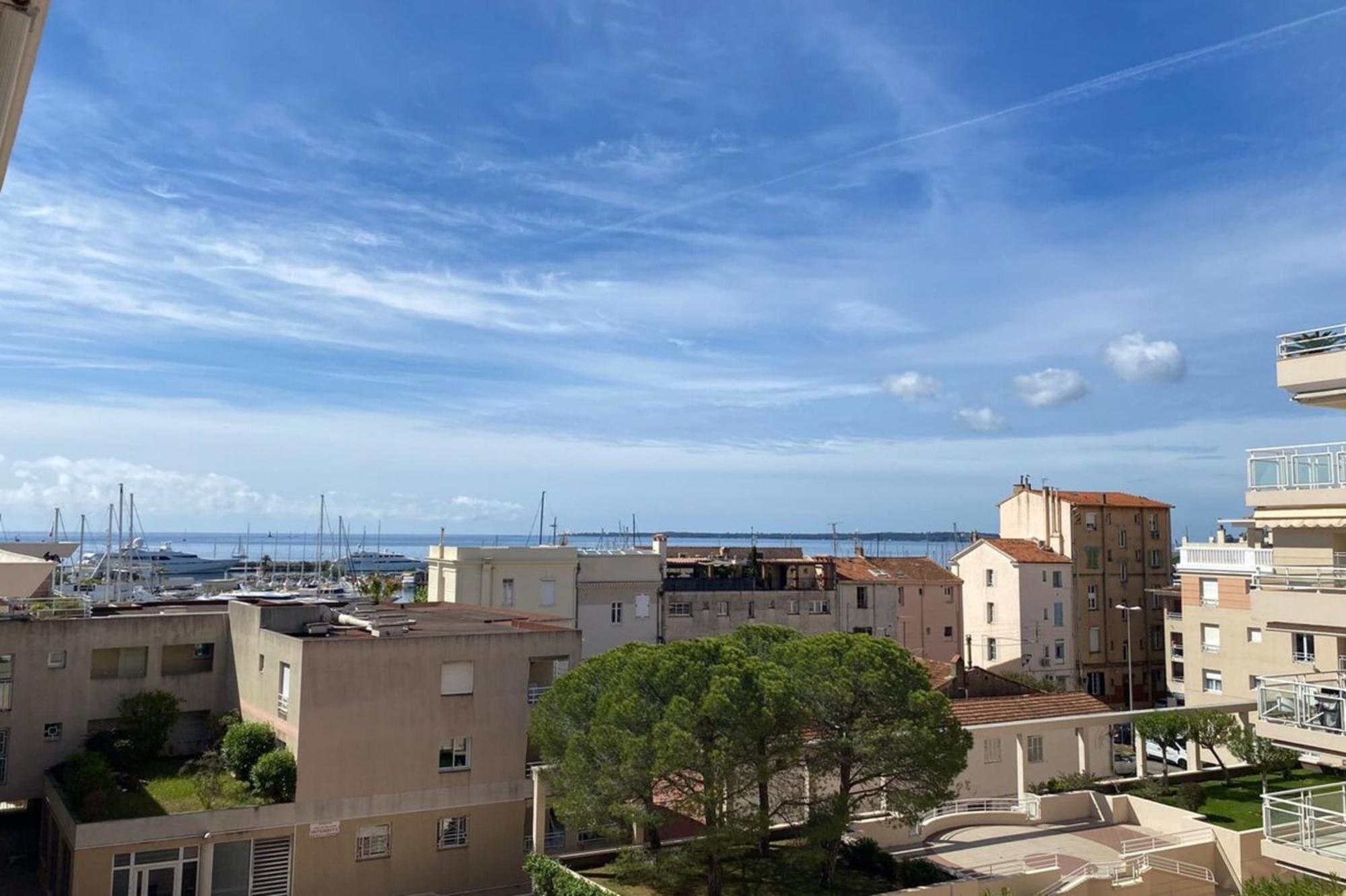06Ai - Beautiful Renovated Studio - Sea And Pool View Vallauris Luaran gambar